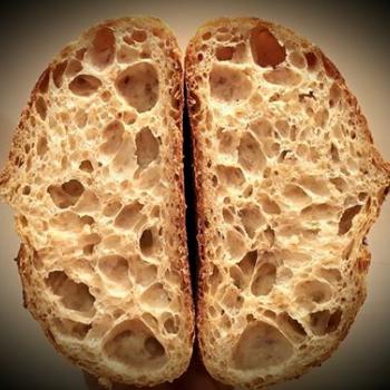 Bella Bagels,SorghumPorridge, Multigrains&Spelt. Freshly Milled RedFife&Rye first slice