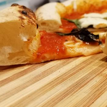 CORNYLEA Pizza napolitana Contemporanea first overview