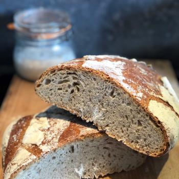 Covidus  Bâtard au levain  first slice