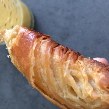 Ella Bella ( She, the Beauty) Croissants second overview