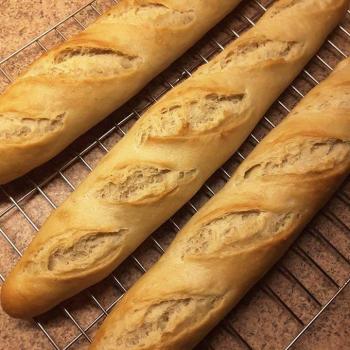 Honey Bunny Baguette first slice