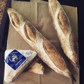 Mom Levain baguette first overview