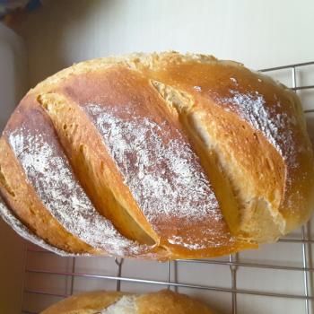 Poemeltje Sourdough loafs first slice