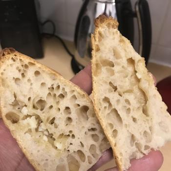 Souie JB2020 Baguette rustique first slice