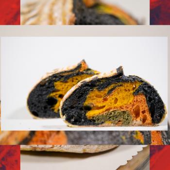 Zafraan Rustic bread first slice